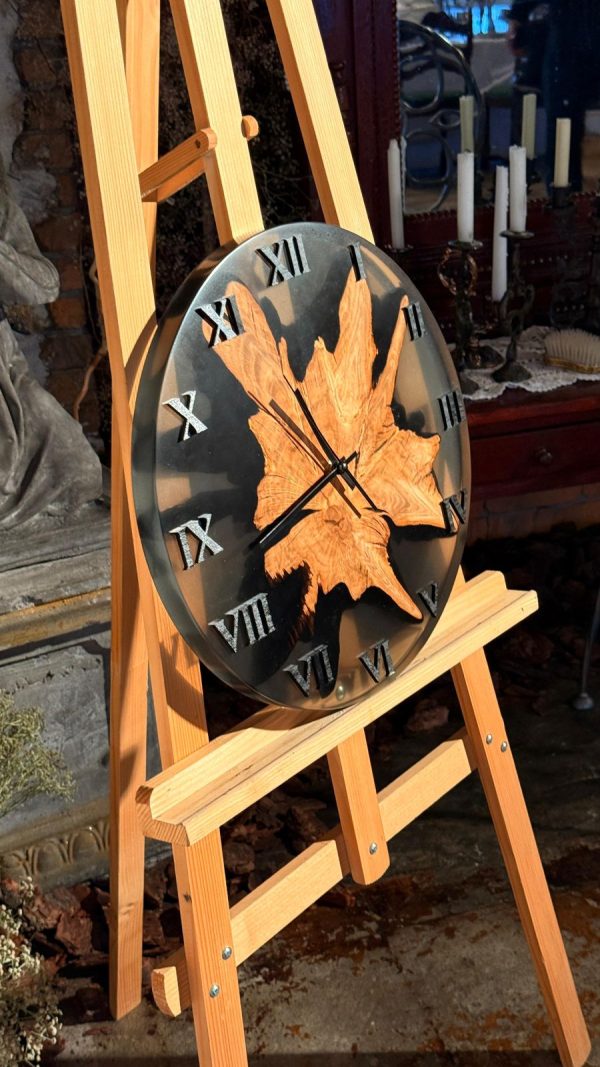 Круглий настінний годинник з епоксидної смоли та дерева 40 см