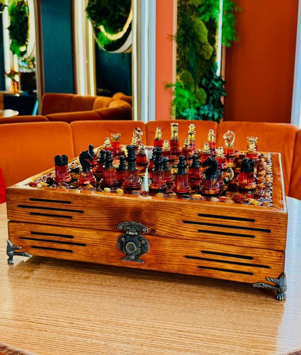 Шахова скриня з бурштином та епоксидною смолою XL