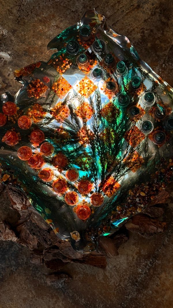 Колекційні шахи з епоксидної смоли, кедру та бурштину у вигляді Айсбергу "Бурштинова Легенда"