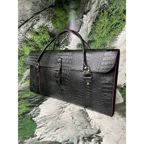 velyurova-sumka-chohol-dlya-shah-v-nard-stilniy-zahist-dlya-vashogo-naboru-1-1000x1000 Подарунковий набір з дерева і гартованого скла: 3 в 1 — нарди, шахи, шашки