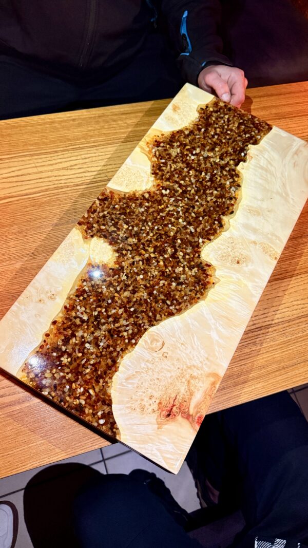 IMG_3364 Ексклюзивні нарди з бурштину, капового клену та епоксидної смоли